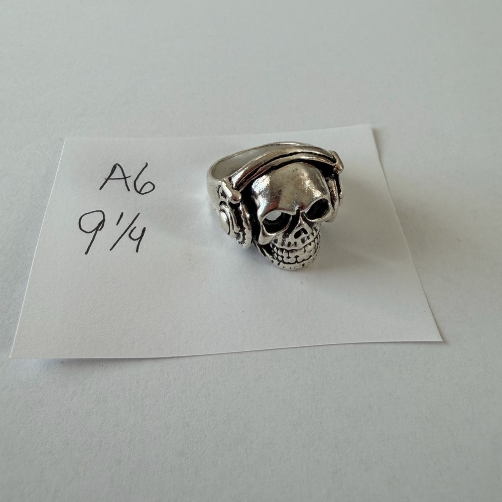Silver Skull Ring‎
